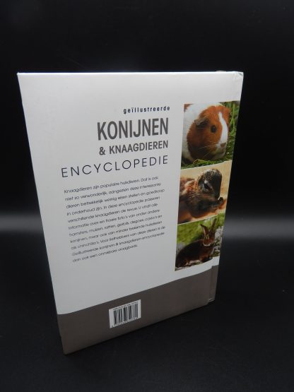 Esther Verhoef - Geïllustreerde Konijnen en Knaagdieren encyclopedie - 9789036610780