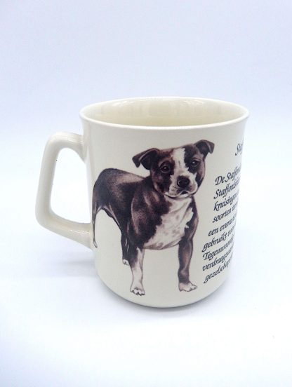 Beker Staffordshire Bull Terriër