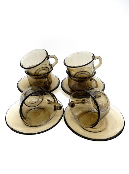Vintage rookglas koffiekopjes met schotel - Arcoroc France