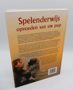 Spelenderwijs opvoeden van uw pup - 9789077462126