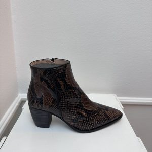 Leather boots in donker bruine snakeprint