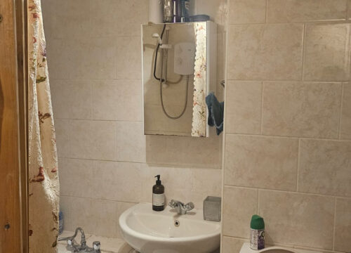 3 Bedroom Townhouse For Sale on Boneta Road, SE18