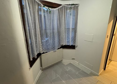 2 bedroom to rent in Hackney