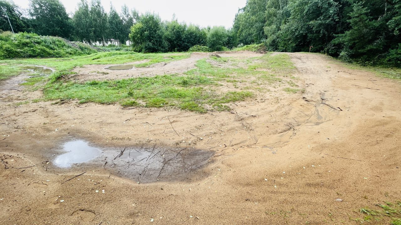 Miniracingbanan låg bakom Götene Plast.