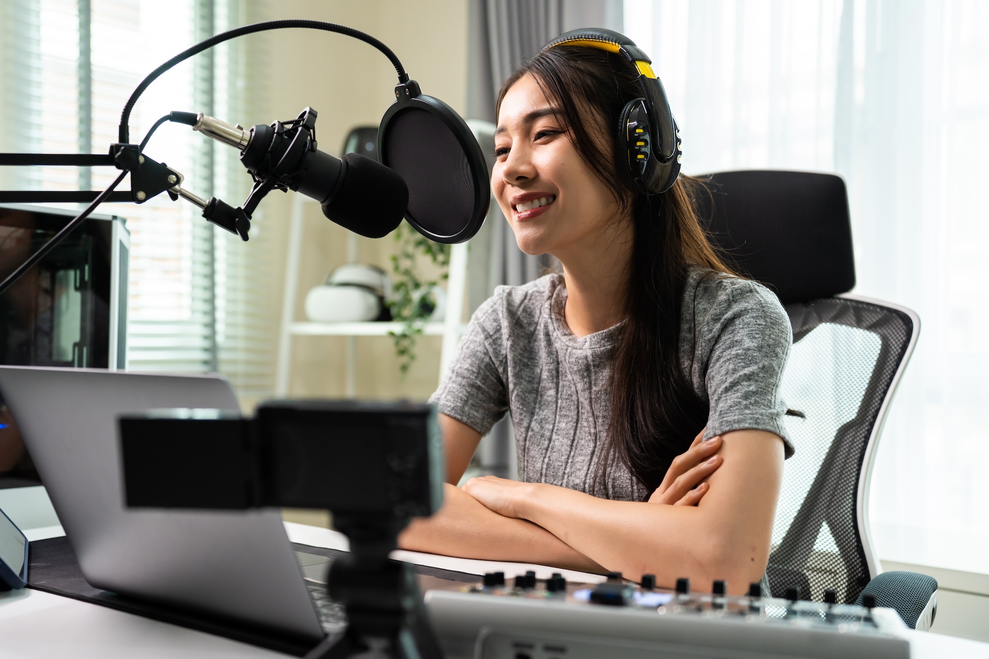 Entreprises Comment Choisir Sa voix Off Workatweb munch-ai-notre-avis-et-analyse-compl-te-workatweb