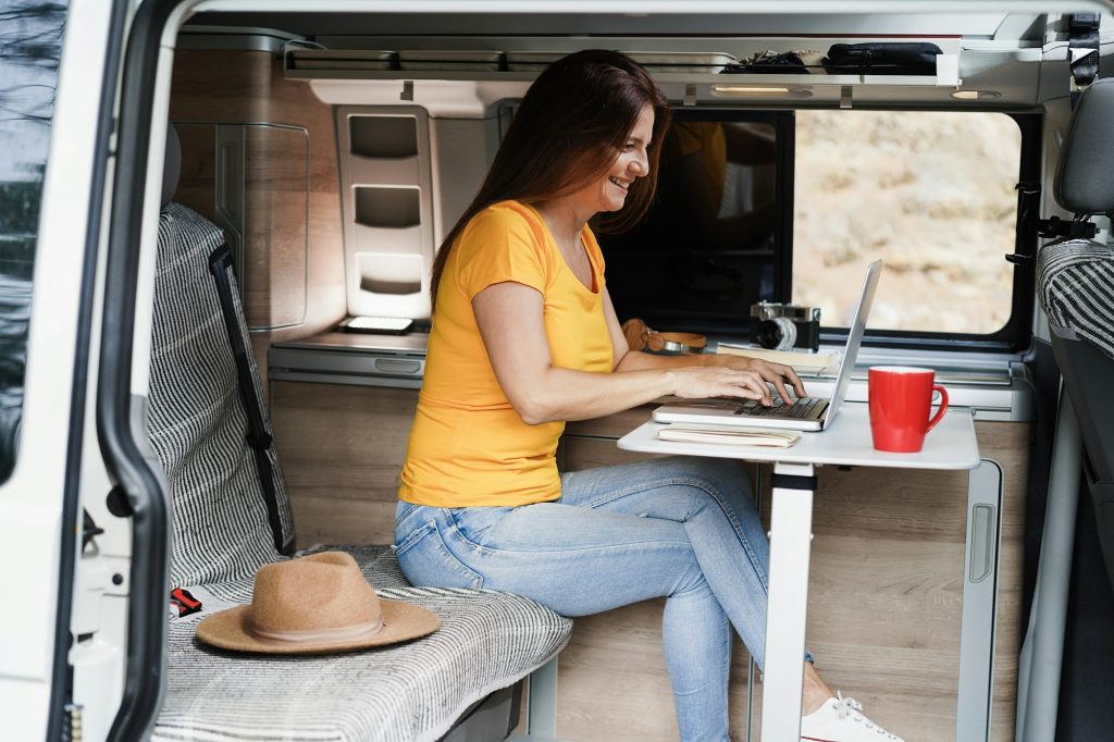 Le télétravail depuis un van aménagé