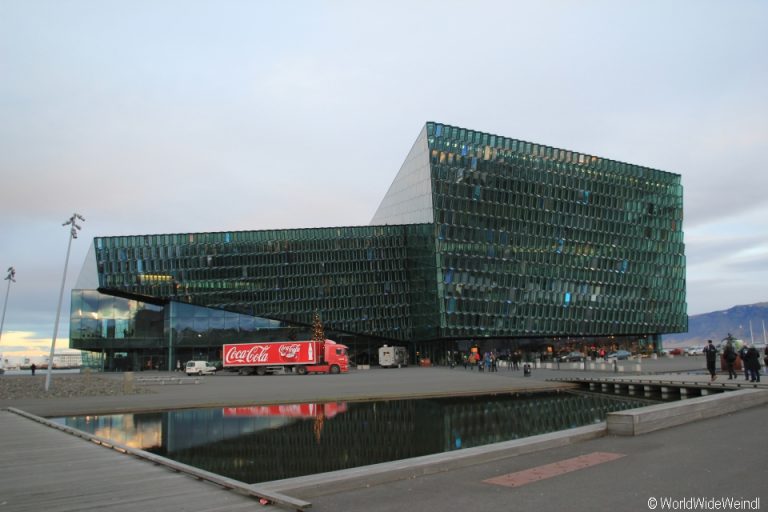 Island, Reykjavik- Harpa