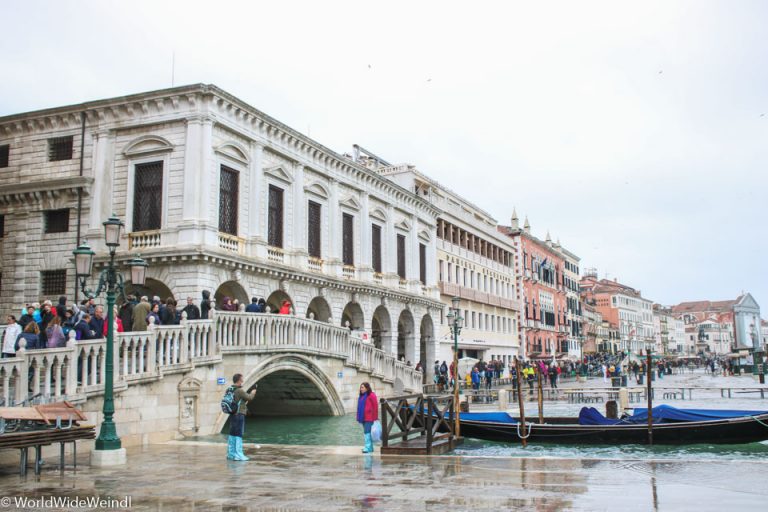 Venedig_Venezia-36_Brücke mit Sicht auf Seufzerbrücke