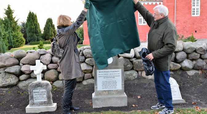 Gæstgiver Hans Peder Pedersens gravminde