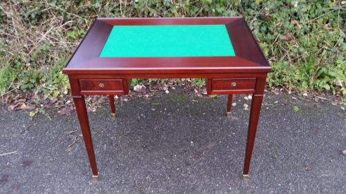 Repairing and restoring a backgammon, chess and card games table