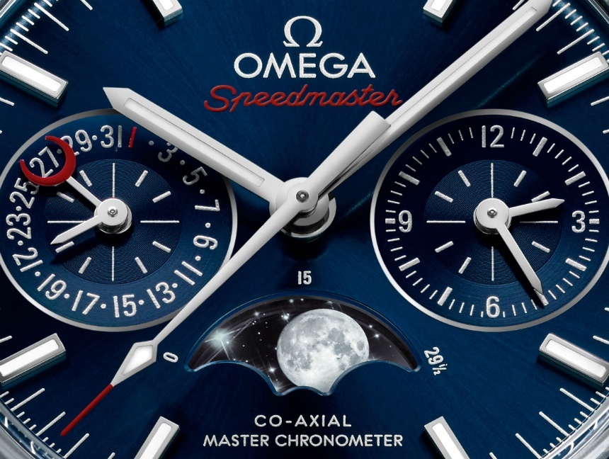 Omega-Speedmaster-Moonphase-Chronograph-Master-Chronometer-2
