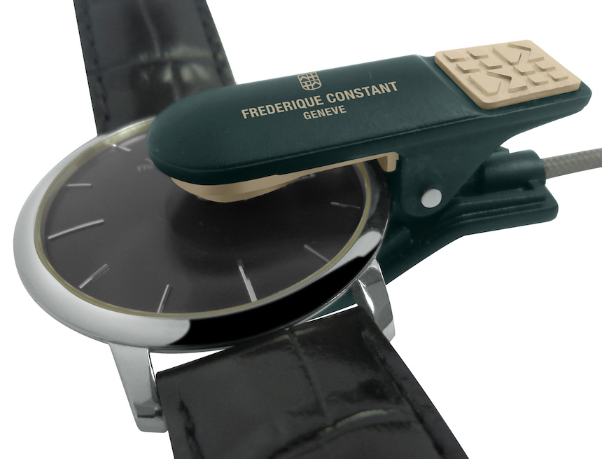 frederique-constant-analytics-watch-accuracy-device-smart-phone-3