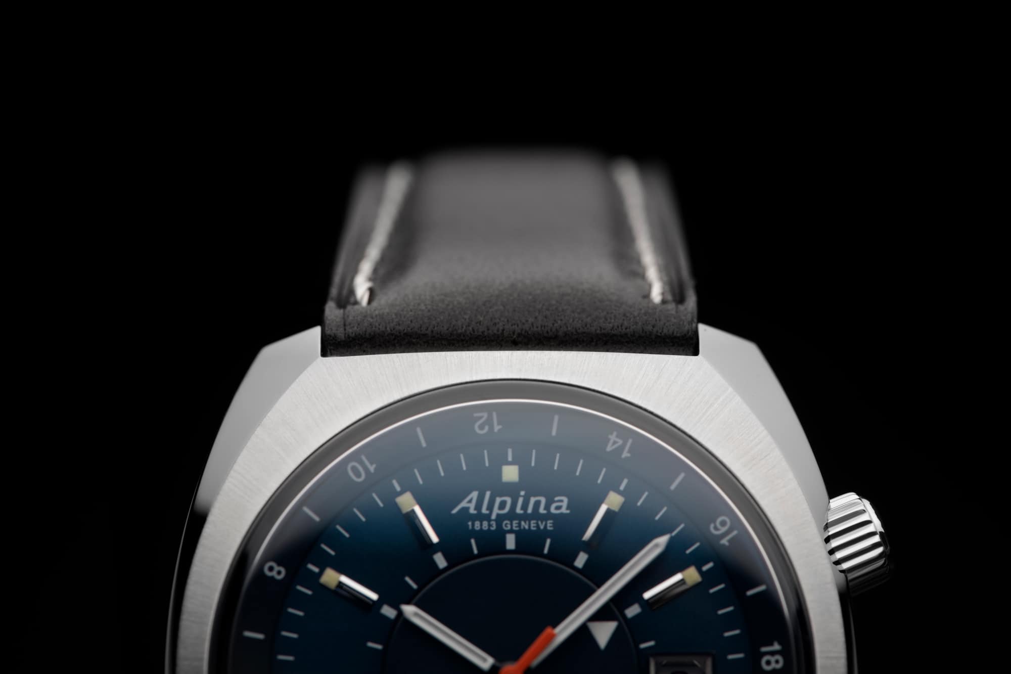 Alpina Startimer Pilot Heritage GMT Watch WristReview Featuring Watch Reviews Critiques Reports News