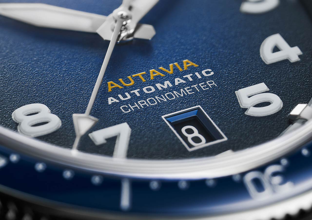 TAG Heuer Autavia Isograph - WATCH REVIEW BY ESCAPEMENT