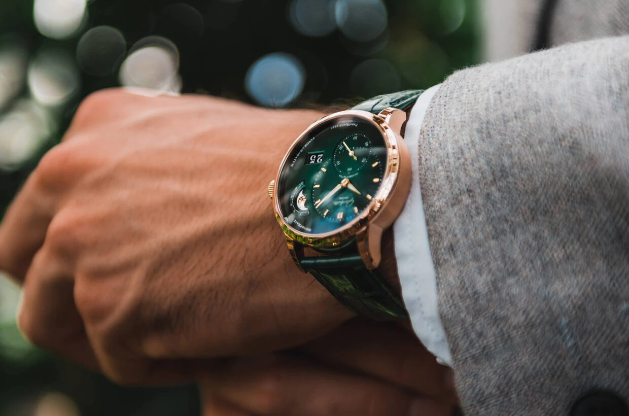Glash tte Original PanoMaticLunar Varnish Green black Dial Red