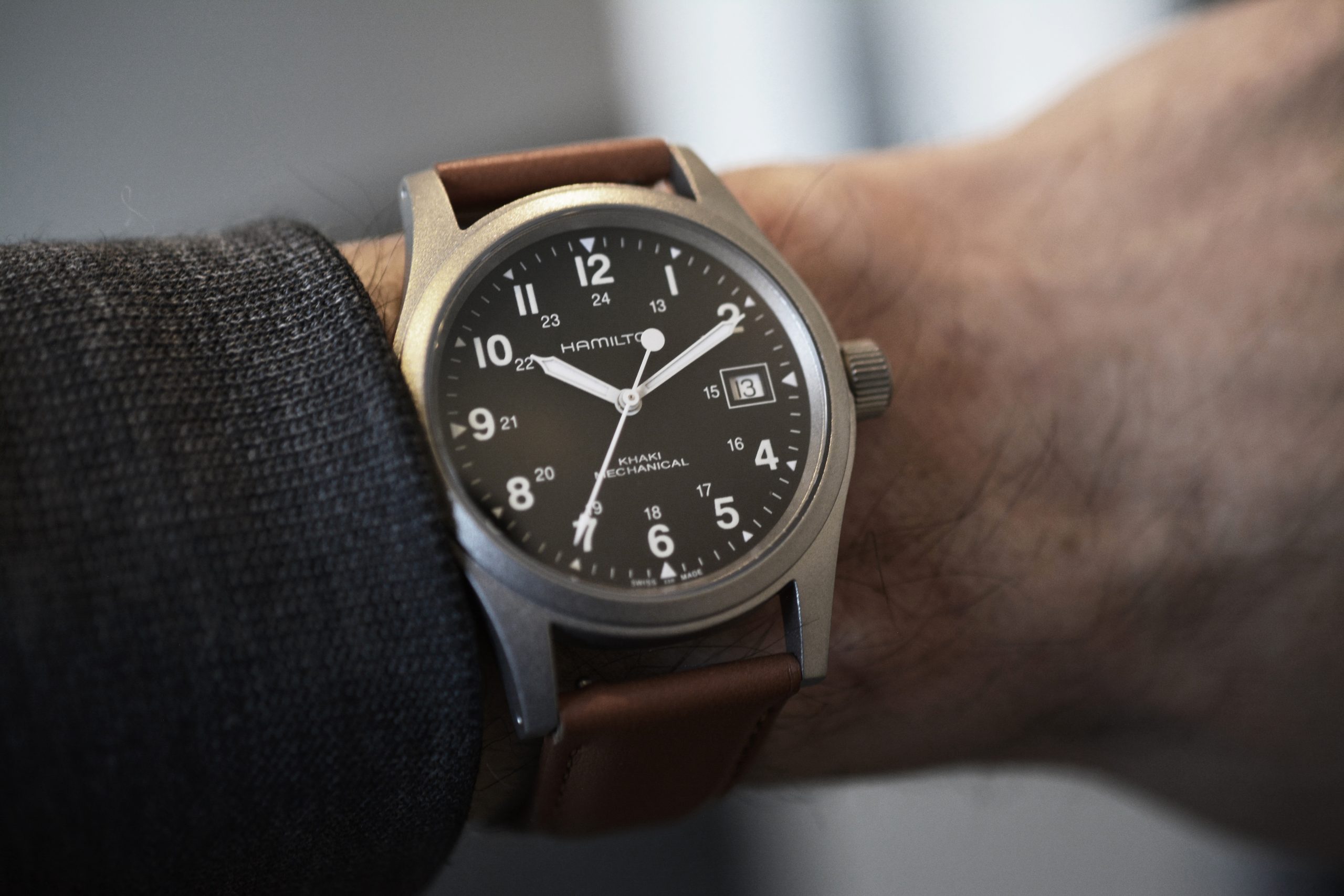 Hands on Hamilton Khaki Field Officer Mechanical Watch