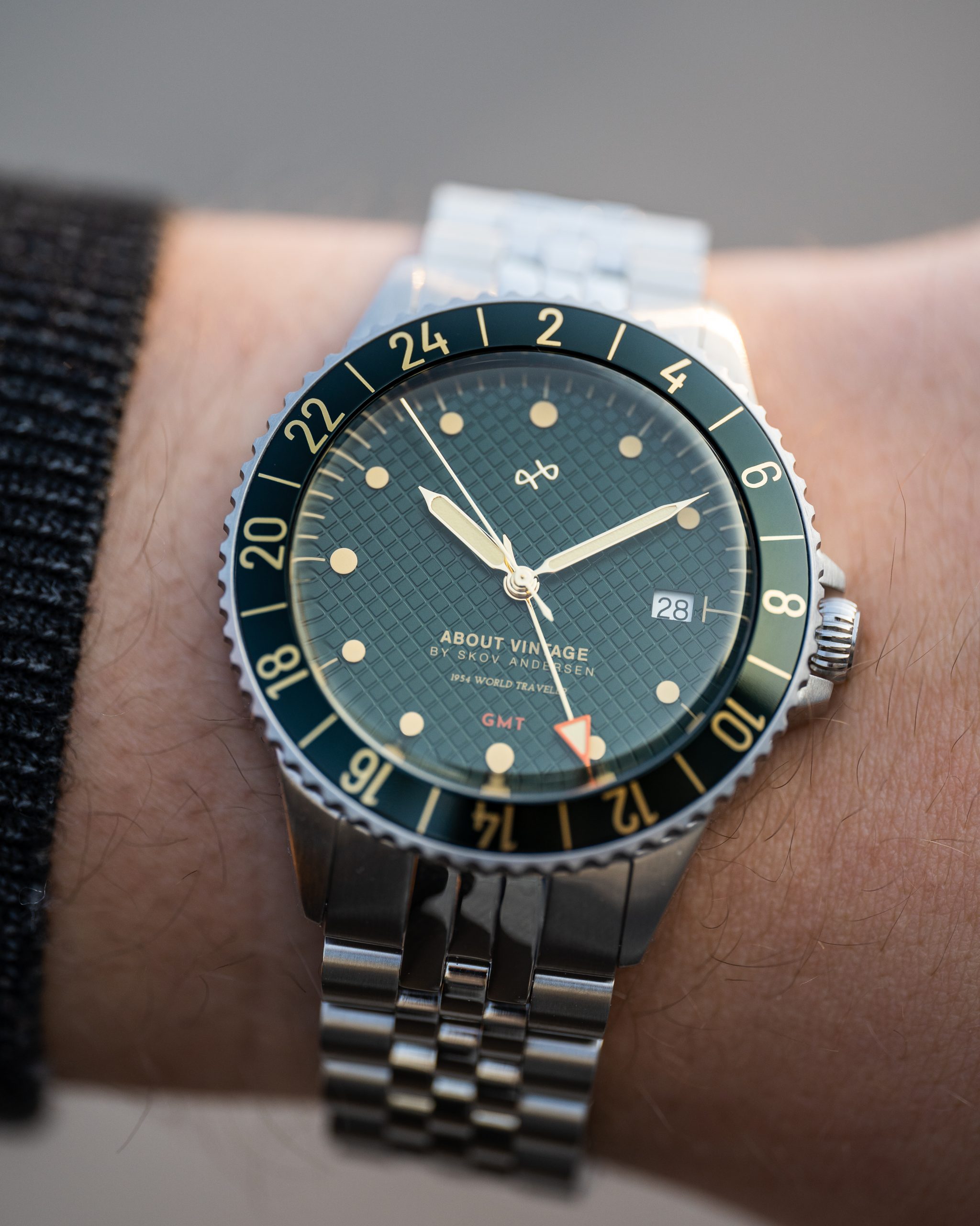 Introducing The About Vintage 1954 World Traveler GMT “Green ...