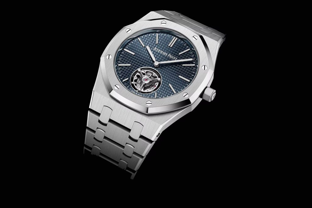 Audemars Piguet Unveils The Royal Oak 'Jumbo' Selfwinding Flying