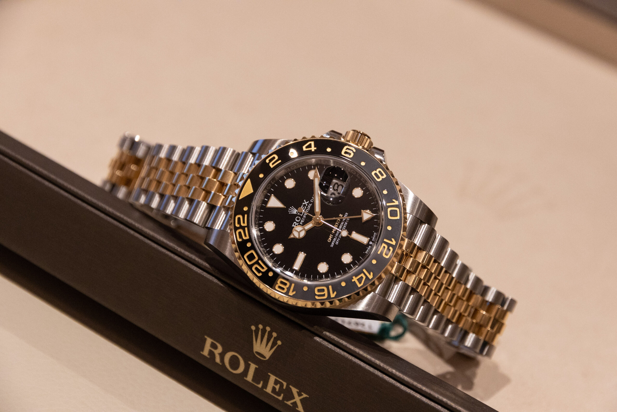 Rolex two tone gmt hotsell master ii