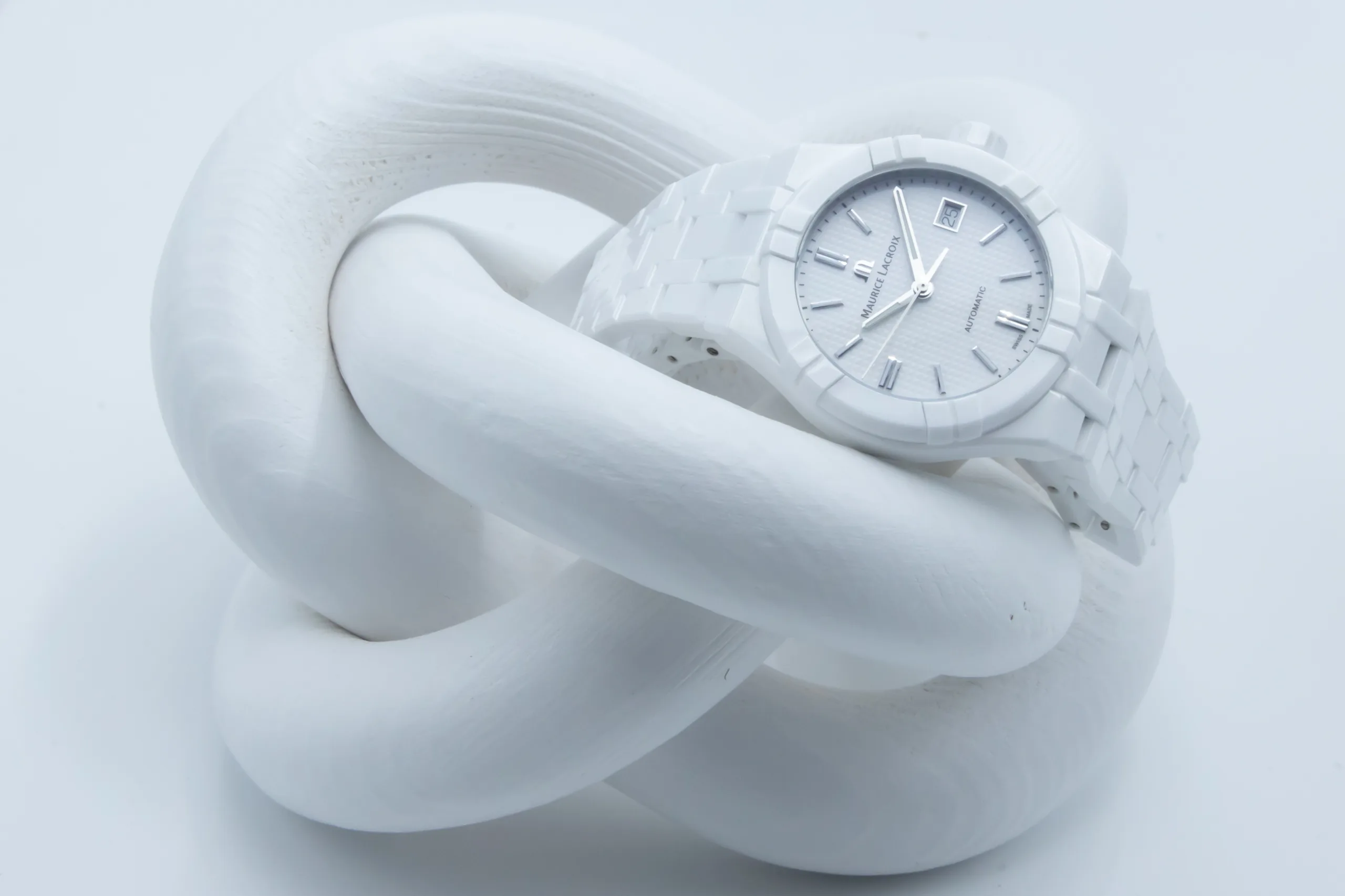 Hands-on: Maurice Lacroix Aikon Automatic White Ceramic