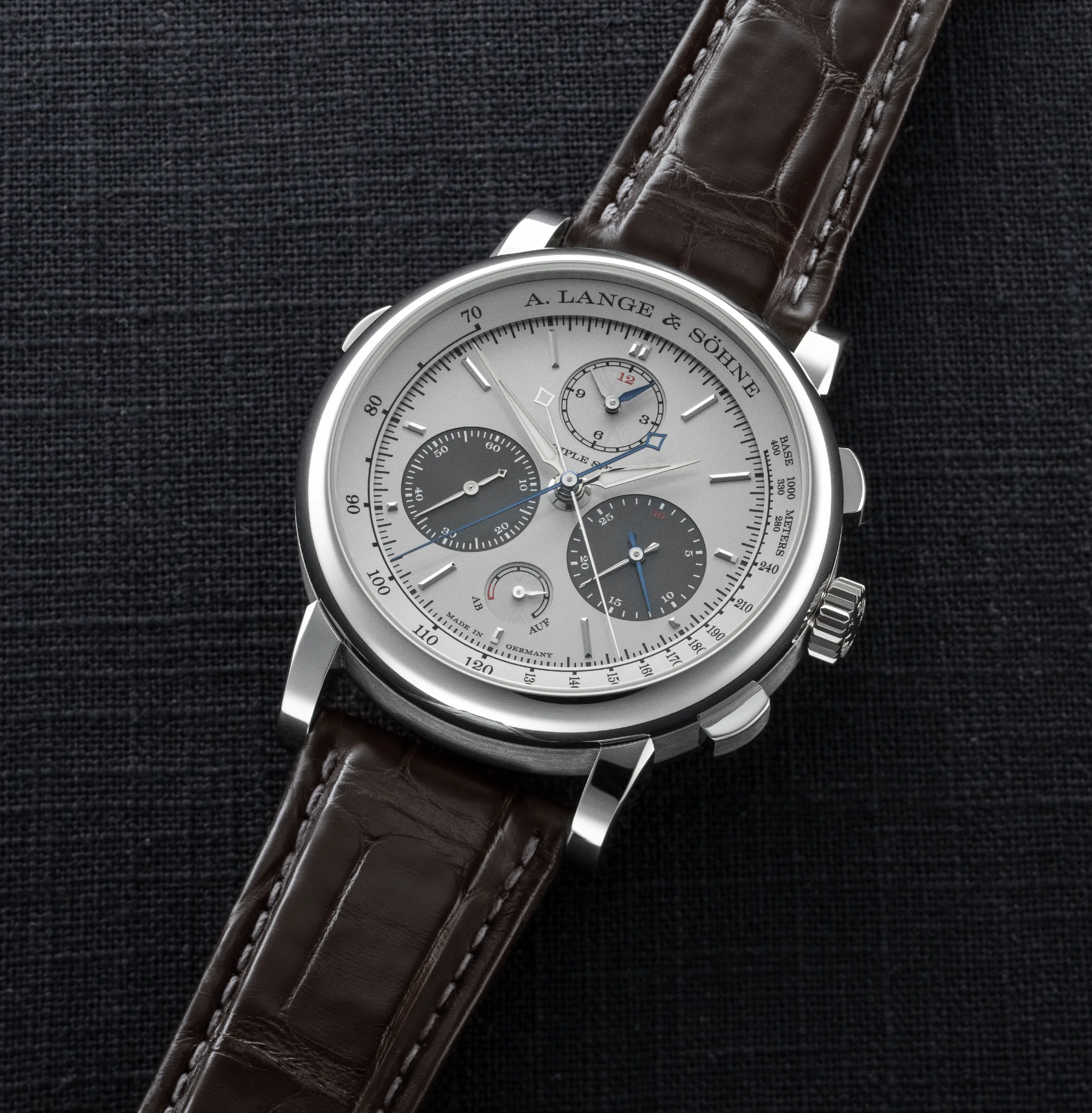 Hands-on: A. Lange & Söhne Saxonia Triple Split Platinum 424.025F