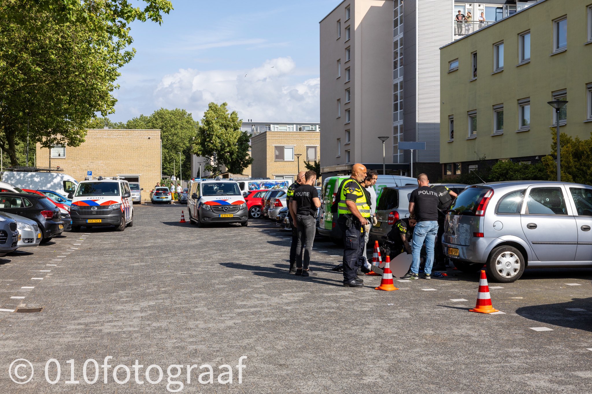 Man Op Klaarlichte Dag Doodgeschoten In Vlaardingen West 010fotograaf Man Op Klaarlichte Dag Doodgeschoten In Vlaardingen West 010fotograaf