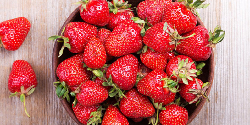 Majoriteten av forskare är överens om att jordgubbar kan förhindra eller förmildra en viss del av hjärtsjukdomar och cancer. Jordgubbar innehåller en stor mängd av vitaminer, bland annat C, B6, K, fiber med mycket mer.
