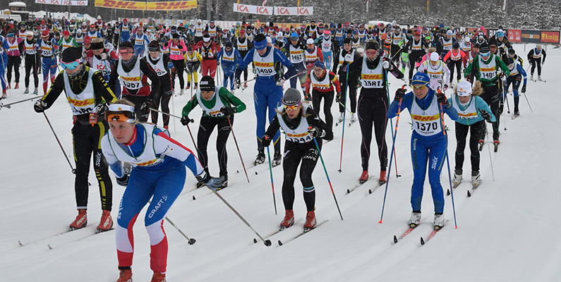 Tjejvasan, en något kortare distans av Vasaloppet för bara kvinnliga deltagare, arrangeras för första gången i mars månad. Första vinnaren någonsin av Tjejvasan blir Karin Värnlund från IFK Mora. Det tog dock ända fram till år 2012 innan SVT direktsände Tjejvasan på TV.