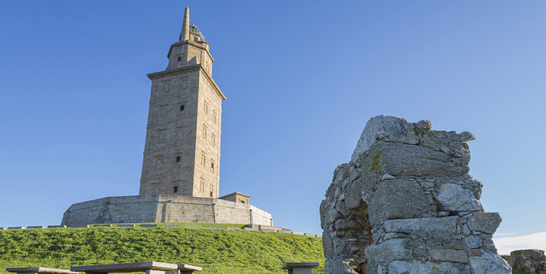 Tower of Hercules - världens äldsta operativa fyr byggdes redan under romartiden…