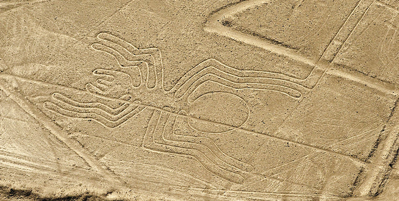 Nazcalinjerna är massiva geoglyfer som är etsade i marken i Nazcadalen i södra Peru. De skapades av Nazca-kulturen för ungefär 2 000 år sedan och täcker en yta på cirka 750 kvadratkilometer. Dessa linjer och figurer, som avbildar olika djur och geometriska mönster, är mest kända för att vara synliga från luften, vilket har lett till spekulationer och teorier om deras syfte. Vi hade antagligen aldrig ens upptäckt dem om vi aldrig hade uppfunnit flygplanet.