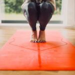 kleurrijke yogamat