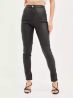 Missguided - Skinny jeans - Black - Split Hem Coated Jeans - Jeans