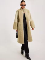 Neo Noir - Kappor - Taupe - Sakura Teddy Coat - Jackor & Kappor - Coats