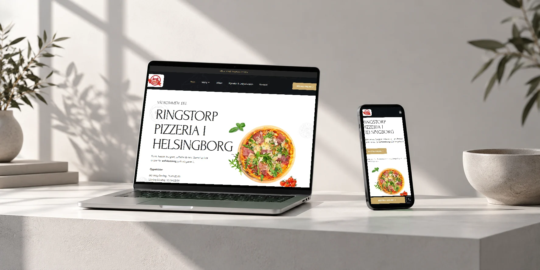 Ringstorp Pizzerias webbplats på laptop och mobil, byggd av 56 Media