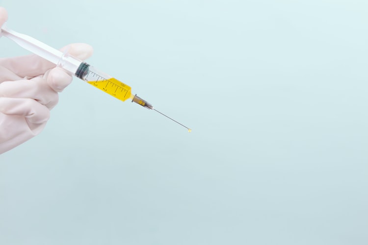 Il vaccino anti-covid anche per gli over 80