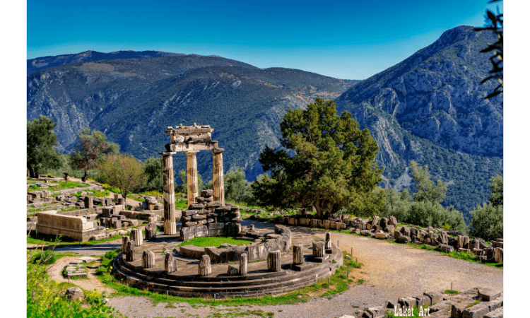 10 reasons to visit Greece