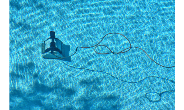 How to vacuum a pool