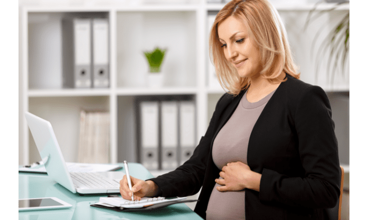 How to Write a Maternity Leave Letter