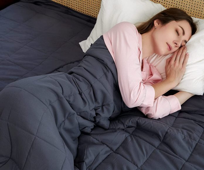 Surprising Health benefits of weighted blankets