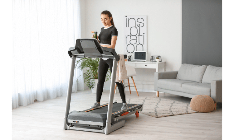 Treadmill or Elliptical? Choosing the Right Cardio Machine for You