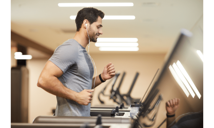 Treadmill or Elliptical? Choosing the Right Cardio Machine for You