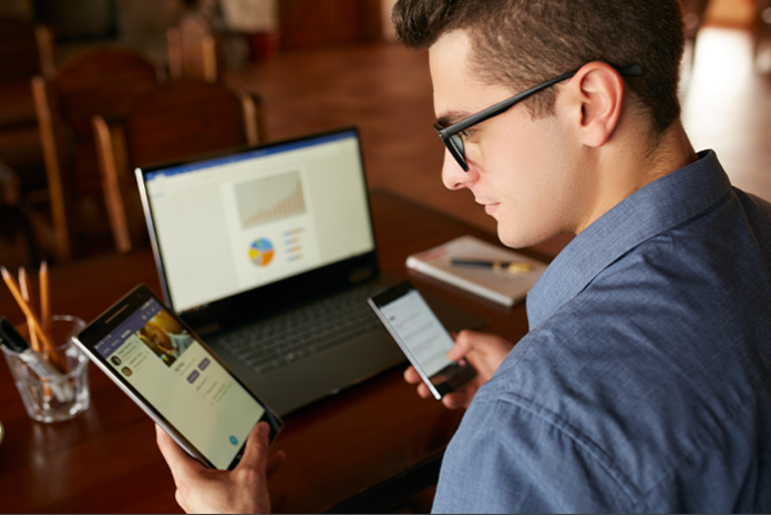 heading How to Avoid Online Distractions and Focus on Work
