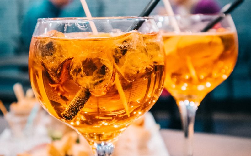 Vem uppfann alkoholen?
