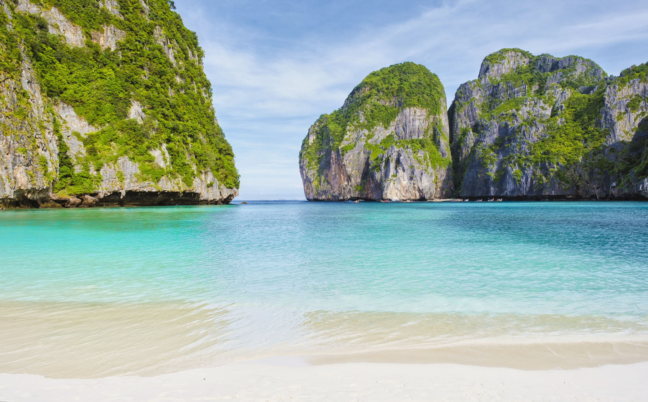 Phi Phi Island Day Tours Trips by Speedboat
