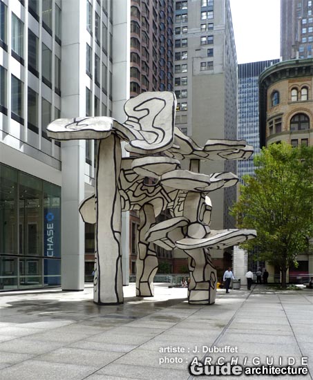 Jean Dubuffet, Groupe de quatre arbres, 1972, epoxy, polyurethaanverf, h. 12m, New York, Chase Manhattan Plaza.