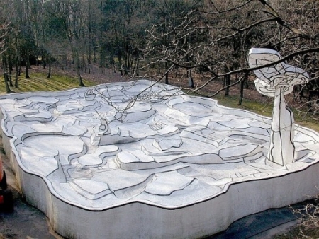 Jean Dubuffet, Jardin d'émail, 1974, Beton, glasvezel, versterkt epoxy, polyurethaan verf, ca. 10 x 20 x 30 m, Otterlo, Museum Kröller-Müller.