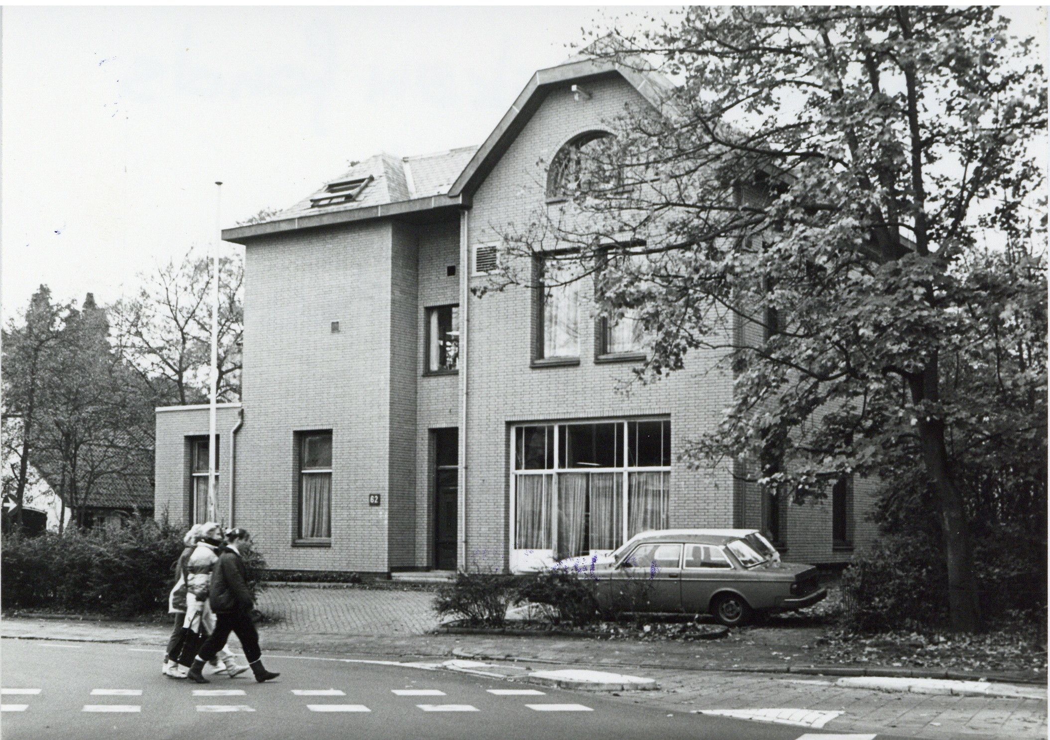 De kantoorvilla van de AZGE aan de Emmastraat, 1982. [SAGV]