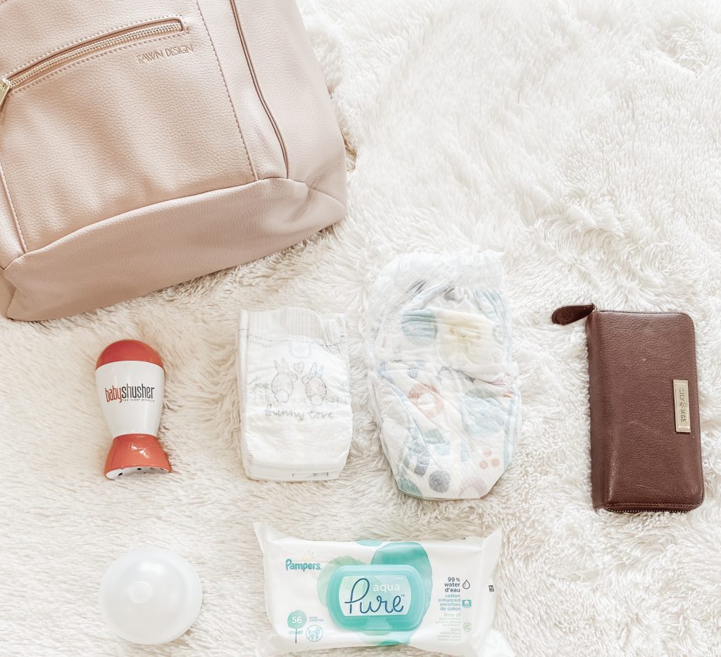 WHAT'S IN MY DIAPER BAG FOR 2 BABIES UNDER 2?? + Fawn Designs