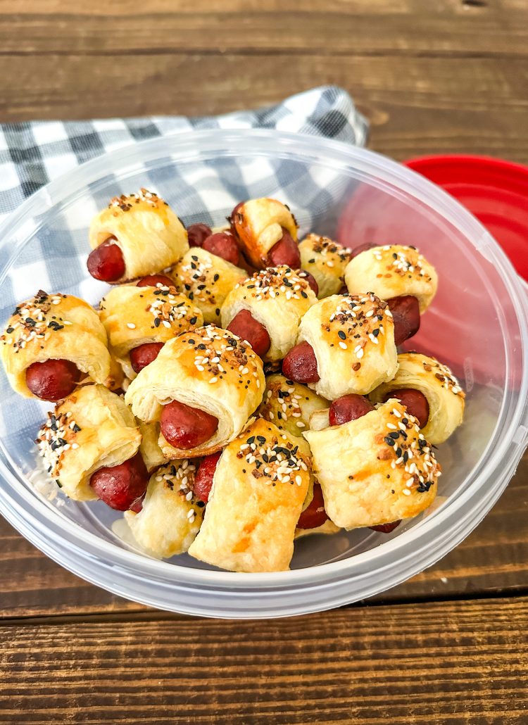 Making Healthy Habits Click with Rubbermaid® TakeAlongs® Meal Prep  Containers - Ahalfbakedmom