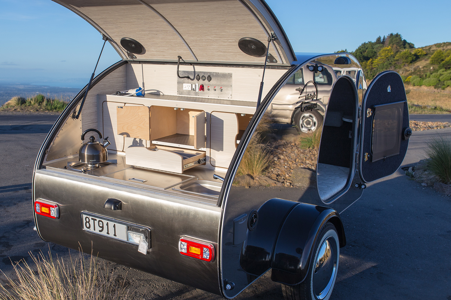 Lifestyle camper steel drop retro camper